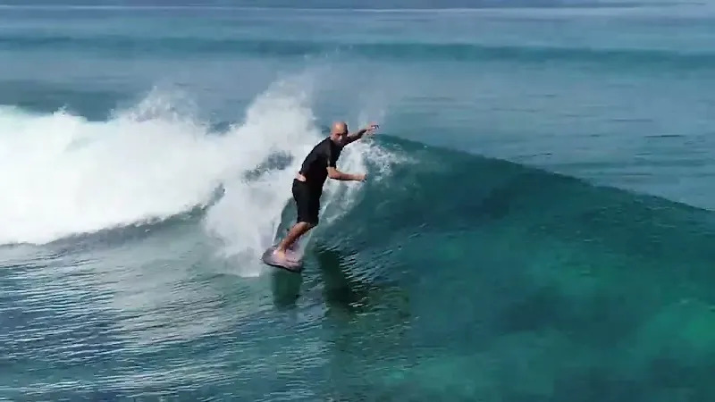 Surf en Maldivas